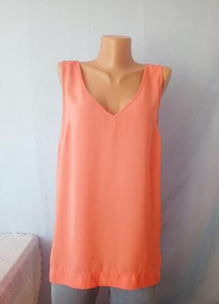 Легка майка блузка з v-.образним вирізом