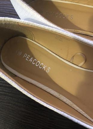 Балетки біленькі