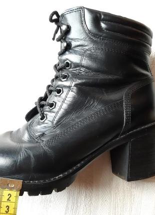Чёрные деми ботиночки на шнурках и молнии8 фото
