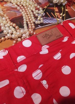 Нереально крутезні стильні модні ярко красние женские джинсовие шорти в белий горох шортики горошок5 фото
