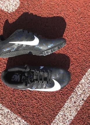 Шиповки бігові nike