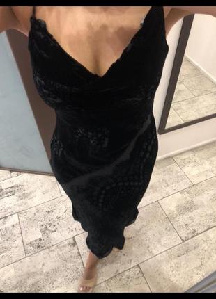 Шикарне плаття з пан оксамиту