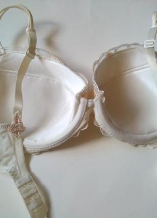 34dd 75е/80с-d чудовий бюстгальтер кольору ivory з вишивкою marks & spencer8 фото