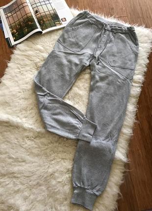 Штани з манжетами, італія