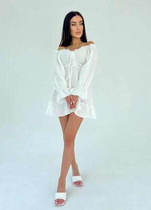 Стильное классическое классное красивое хорошенькое удобное модное трендовое простое платье белое7 фото