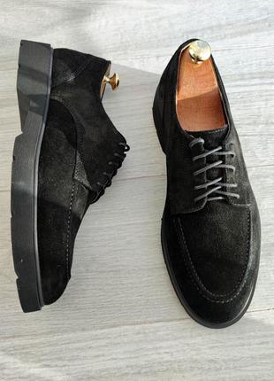 Замшеве чоловіче взуття. чоловічі туфлі чорні замшеві. вибирайте стильне взуття1 фото