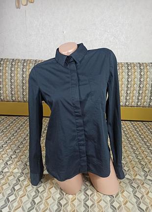 Рубашка чёрная женская в идеале.