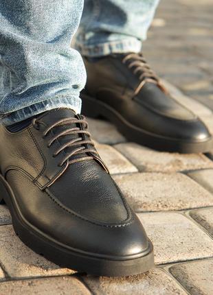 Casual чоловічі туфлі. чорні шкіряні дербі для важливих подій!8 фото