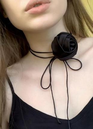 Чокер троянда на шию. троянда на шию. чокер з розою