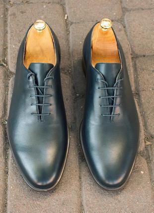 Туфли оксфорды - это о качестве и изысканном стиле. мужская обувь синего цвета.