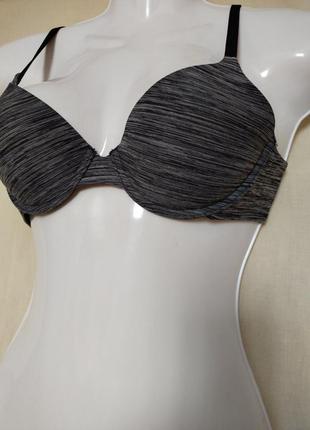 Бюстгалтер гладкий victoria’s secret  32 в