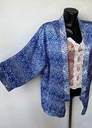 Блузка накидка летняя атласная голубая синяя парео3 фото