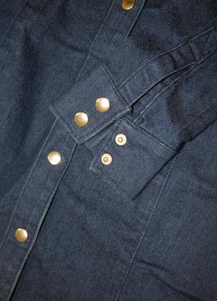 Джинсовое платье мини на заклепках рубашка эластичная туника короткое платице синее классика офисное7 фото
