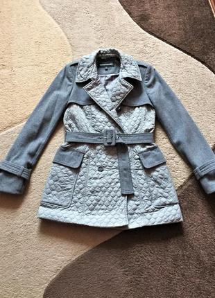 Женское пальто в стиле casual. warehouse