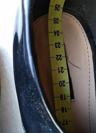Шикарные лаковые туфли зара,маломерят примерно на размер.6 фото
