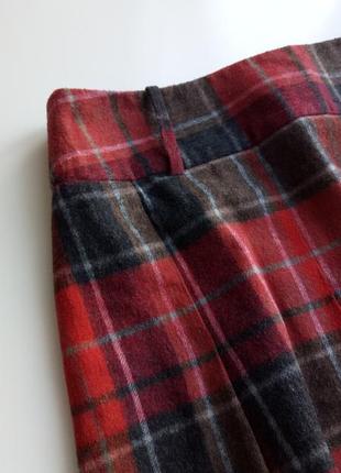 Красивая утепленная / теплая красная юбка мини с шерстью в складочку4 фото