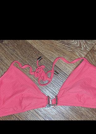 Ліфчик до купальника.