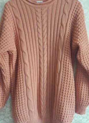 Очень теплый,стильный,вязанный ,удлиненный свитер1 фото