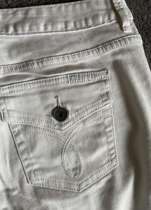 Белые джинсы calvin klein прямые6 фото