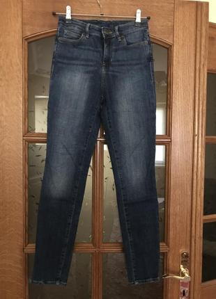 Джинсы guess