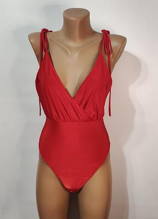 Missguided боди с объемным лифом
