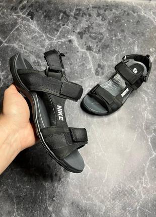 Мужские кожаные сандалии nike. цвет черный.4 фото