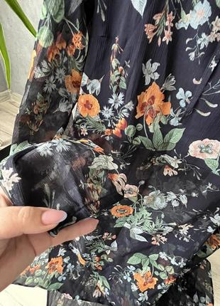 Красивое шифоновое платье в цветочный принт2 фото