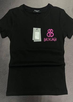 💜є наложка 💜жіноча футболка "balenciaga "💜lux якість, кількість обмежена.