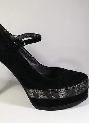 Стильные туфельки на шпильке