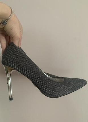 Невероятные туфли женские 38 размер совершенно новые2 фото