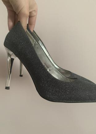 Невероятные туфли женские 38 размер совершенно новые3 фото
