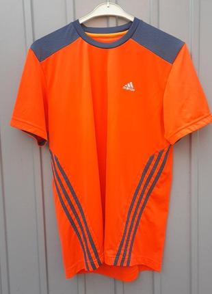 Чоловіча футболка adidas.