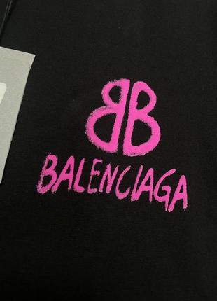 💜є наложка 💙жіноча  футболка "balenciaga"💙lux якість📌кількість3 фото