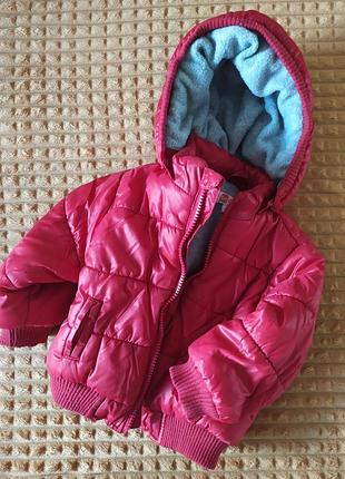 Красная куртка