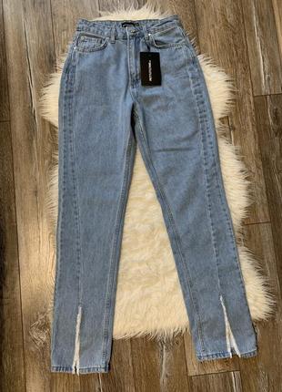 Нові стильне джинси