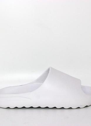 Стильные женские летние шлепанцы белого цвета/пена эва/легкий материал/обувь на лето2 фото