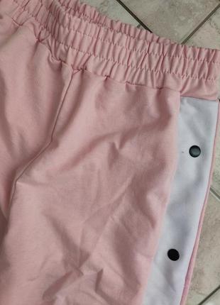 Розовые широкие брюки, размер м3 фото