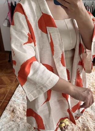 Костюм с накидкой и брюками4 фото