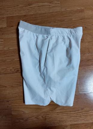 Белоснежные легкие шорты nike dri fit р xs-s3 фото