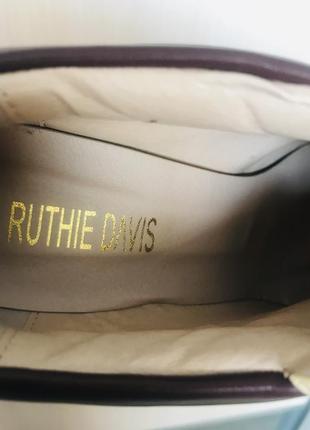 Модняві  ботиночки ruthei davis на танкетці4 фото