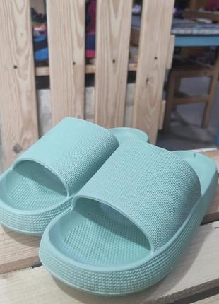 Шлепанцы из пены