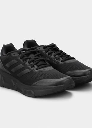 Кроссовки adidas questar