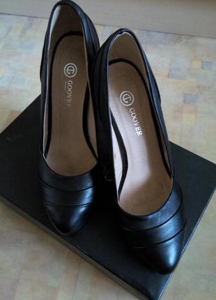Класичні ошатні жіночі туфлі goover розмір 36