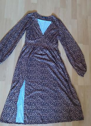 Красиве, зручне леопардове плаття, міді1 фото