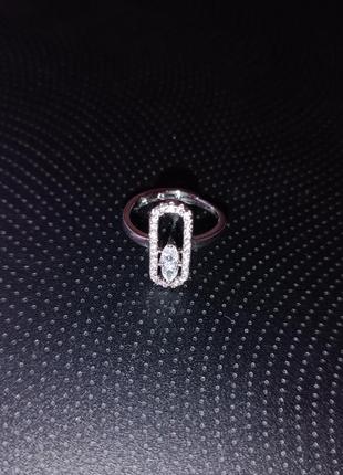 Модное кольцо перстень с камнями регулируется