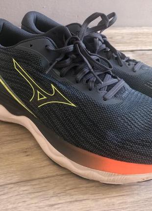 Кросівки mizuno