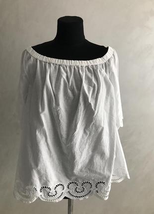 Біла блуза блузка