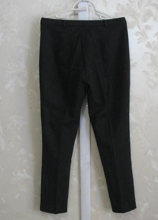 Черные  брюки, зауженные к низу  betty jackson2 фото