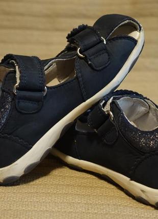 Очень красивые темно-синие кожаные босоножки superfit австрия 27 р.