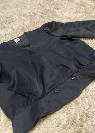 Черная классическая крутая блузка, размер л/мин3 фото
